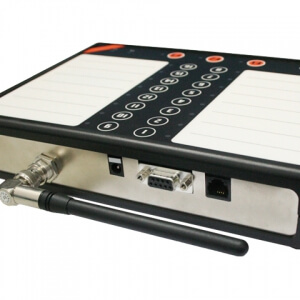 Drukknop of transmitter met 16 knoppen voor het versturen van oproepen of tekstberichten.